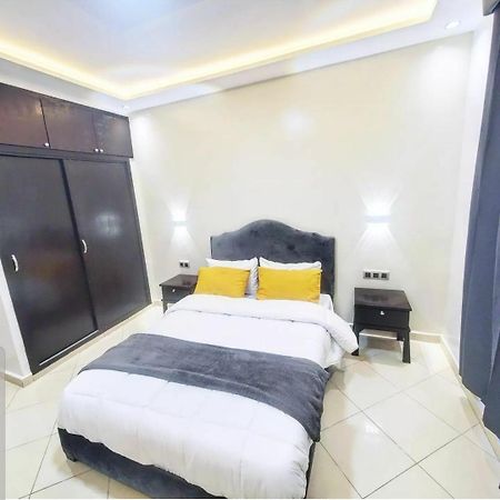 Appartamento Modern Flat With Sea View Martil Esterno foto