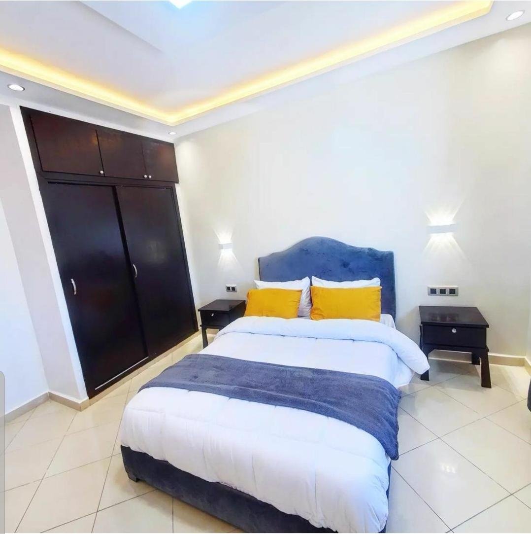 Appartamento Modern Flat With Sea View Martil Esterno foto